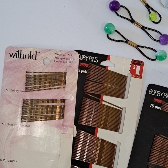 Vintage Lot of Hair Accessories Snap Cover Rollers Bobby Pins Hair Ties - Picture 9 of 9